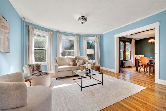 4-6 Crane Ave, Maynard, MA 01754
