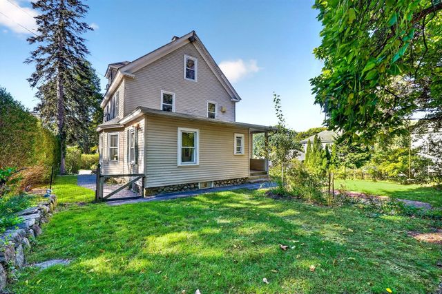 4-6 Crane Ave, Maynard, MA 01754