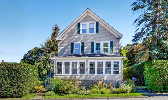 4-6 Crane Ave, Maynard, MA 01754