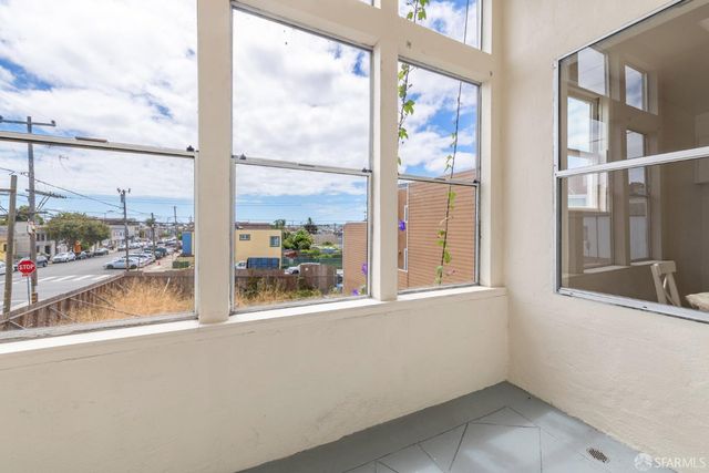 1515 Underwood Avenue, San Francisco, CA 94124