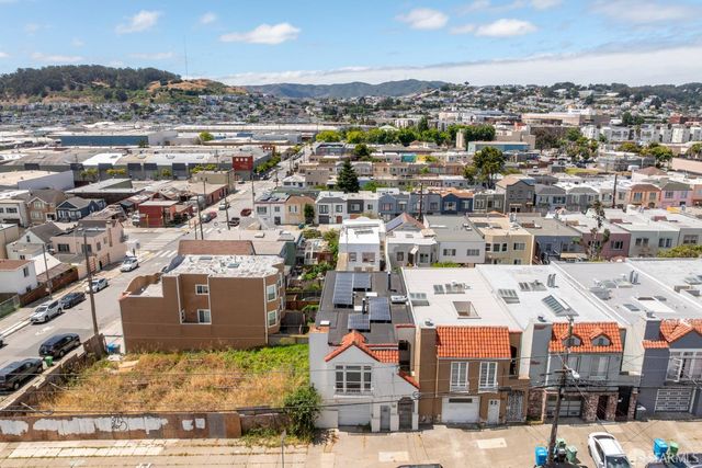 1515 Underwood Avenue, San Francisco, CA 94124