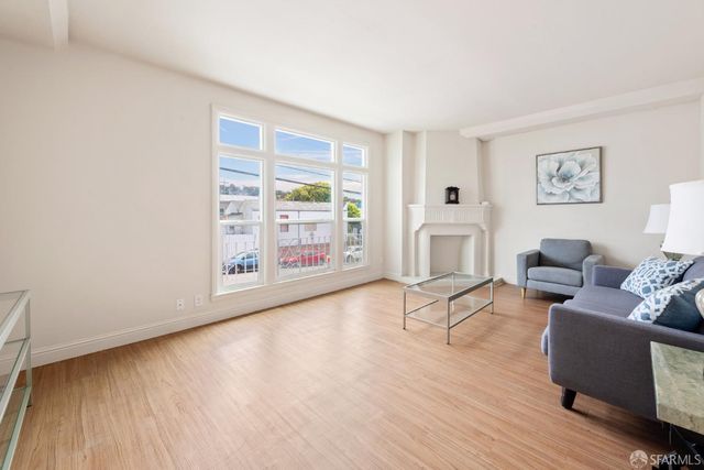 1515 Underwood Avenue, San Francisco, CA 94124