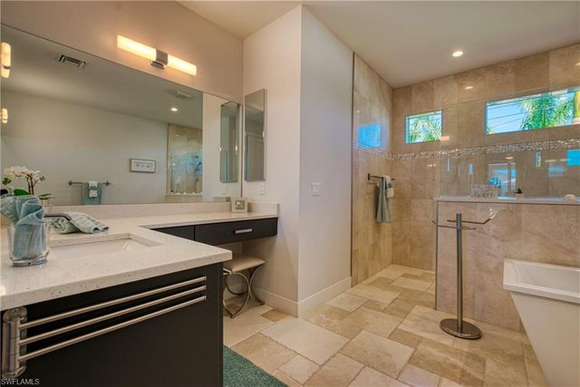 4824 SW 24th PL, Cape Coral, FL 33914