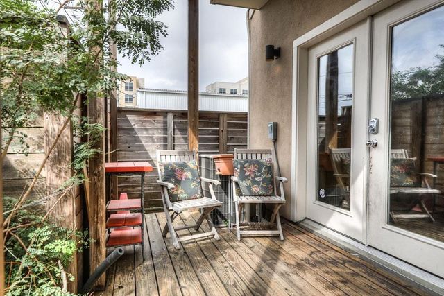 2310 Union Street A, Houston, TX 77007