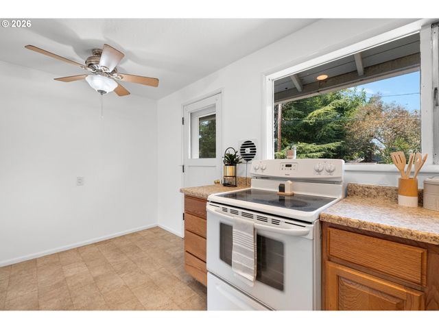 13375 Sw PEARL St, Beaverton, OR 97005