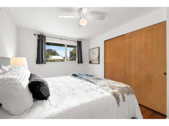13375 Sw PEARL St, Beaverton, OR 97005