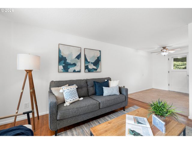 13375 Sw PEARL St, Beaverton, OR 97005