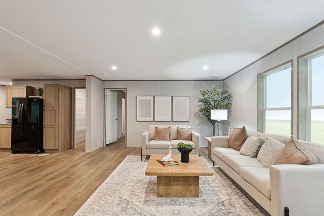 1001 Mustang Crossing Drive, Waller, TX 77484