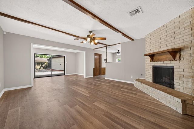 11710 N Petersham Drive, Houston, TX 77031