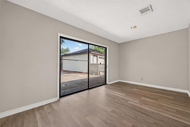 11710 N Petersham Drive, Houston, TX 77031