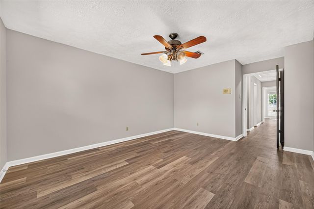 11710 N Petersham Drive, Houston, TX 77031