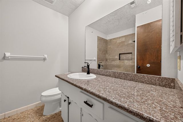 11710 N Petersham Drive, Houston, TX 77031