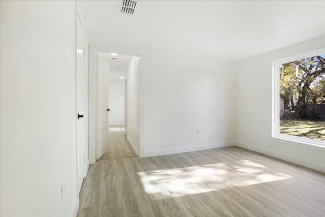 450 Hickory Street, Lewisville, TX 75057