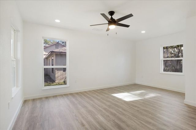 450 Hickory Street, Lewisville, TX 75057