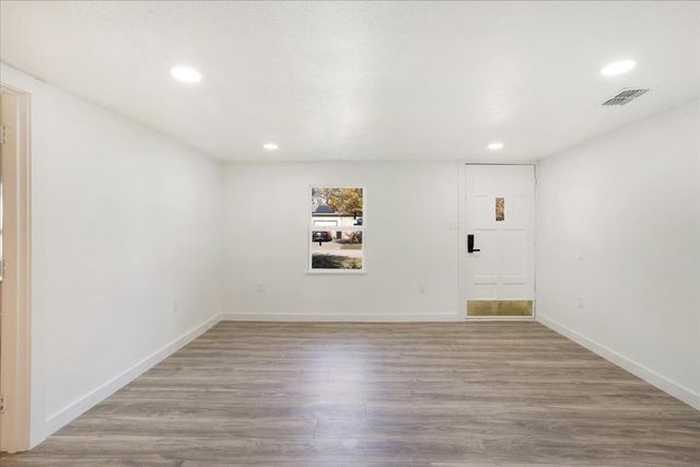 450 Hickory Street, Lewisville, TX 75057