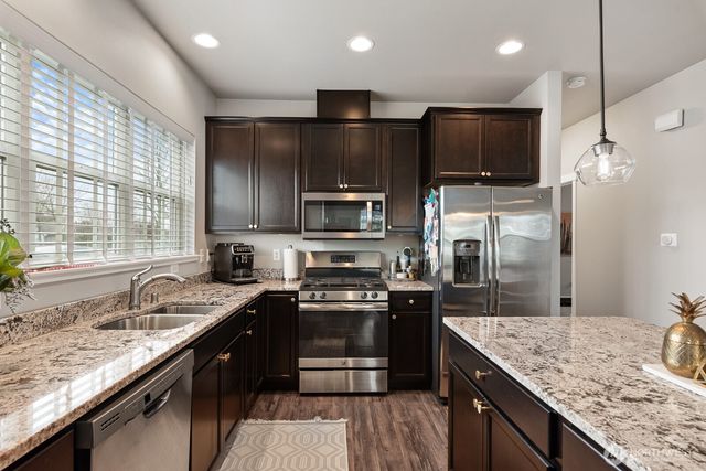 1950 N Prairie Lane, Lynden, WA 98264