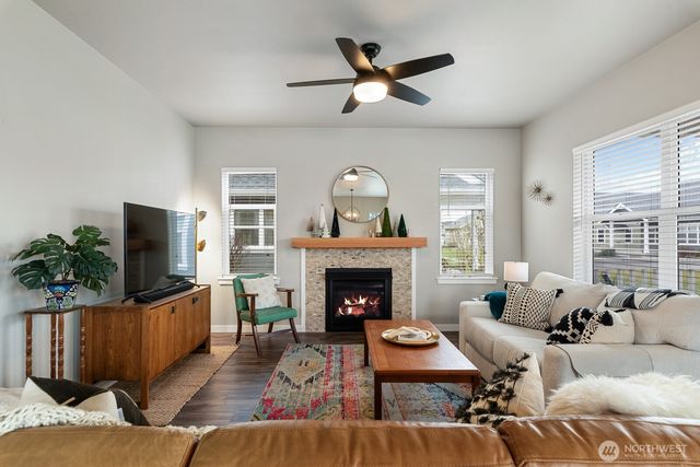 1950 N Prairie Lane, Lynden, WA 98264