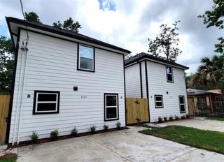 8217 Crestview Drive A, Houston, TX 77028