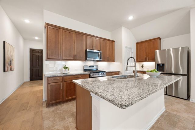 320 Somerville ST, Leander, TX 78641