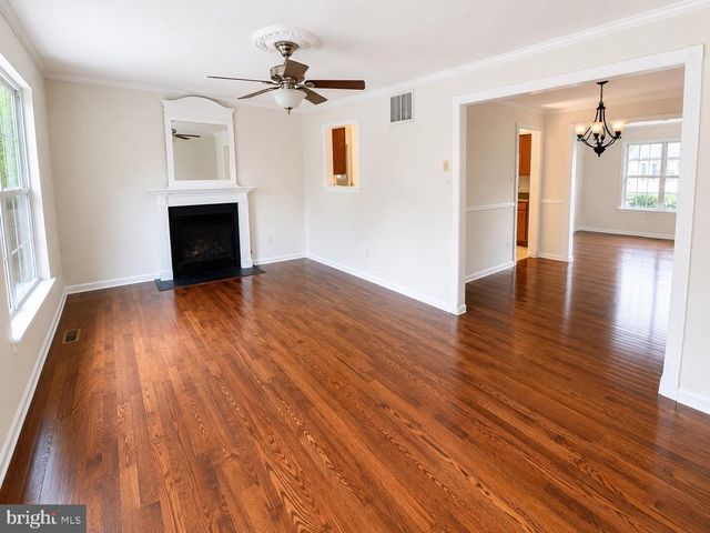 29 CHURCHILL DR, Millville, NJ 08332