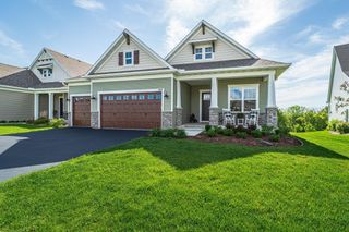 140 Liberty Heights Drive, Chaska, MN 55318