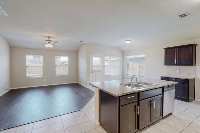 5140 Grayson Ridge Drive, Fort Worth, TX 76179