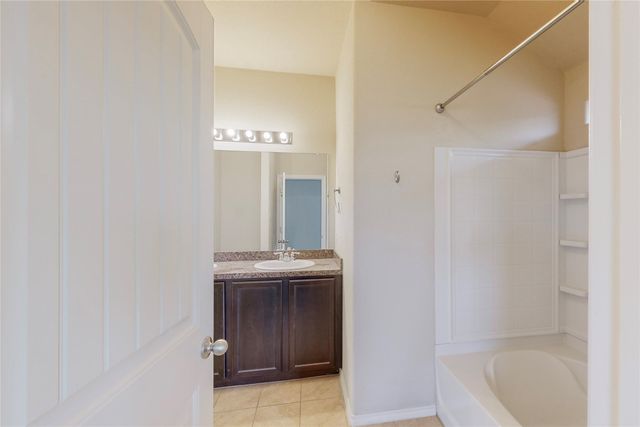 5140 Grayson Ridge Drive, Fort Worth, TX 76179