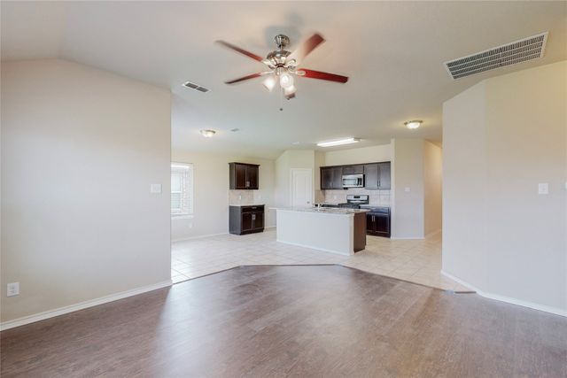 5140 Grayson Ridge Drive, Fort Worth, TX 76179