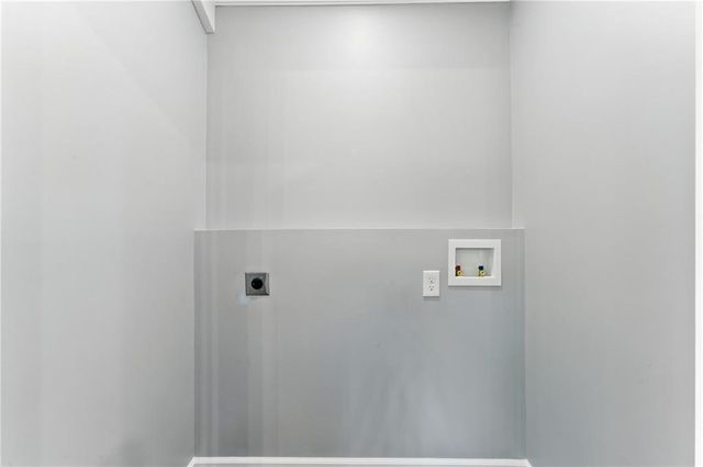 9916 Floyd Street, Overland Park, KS 66212