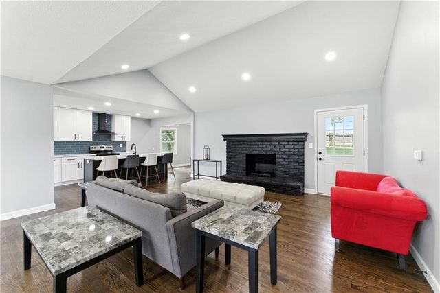 9916 Floyd Street, Overland Park, KS 66212