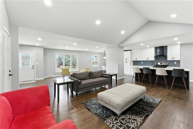 9916 Floyd Street, Overland Park, KS 66212