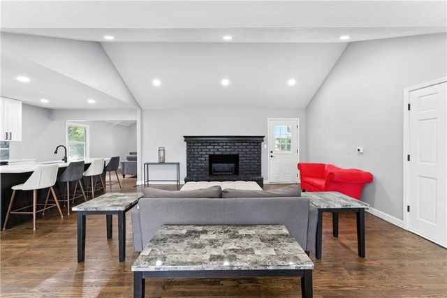 9916 Floyd Street, Overland Park, KS 66212