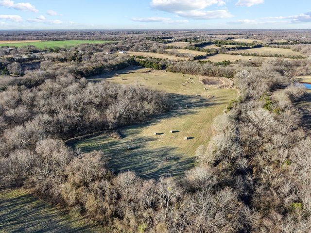 285 County Road 4230, Bonham, TX 75418