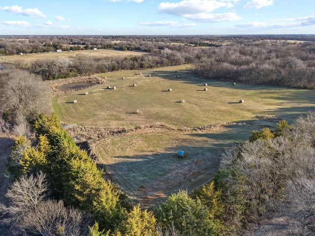 285 County Road 4230, Bonham, TX 75418