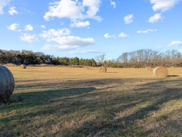 285 County Road 4230, Bonham, TX 75418