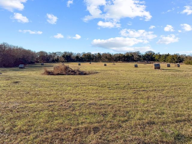 285 County Road 4230, Bonham, TX 75418
