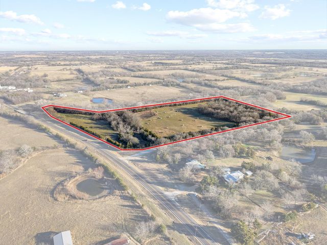 285 County Road 4230, Bonham, TX 75418