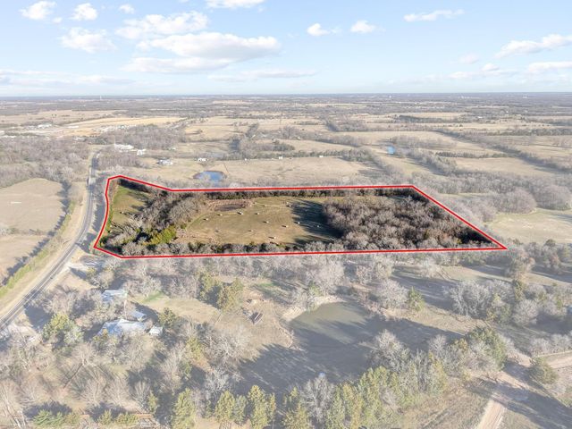 285 County Road 4230, Bonham, TX 75418