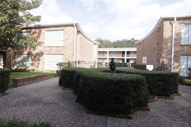 2101 Fountain View Drive 35, Houston, TX 77057