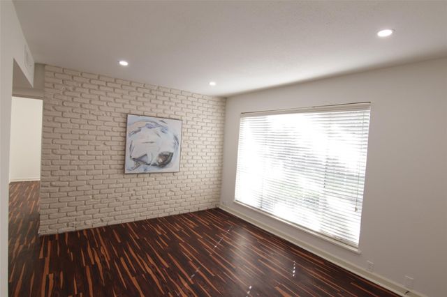 2101 Fountain View Drive 35, Houston, TX 77057