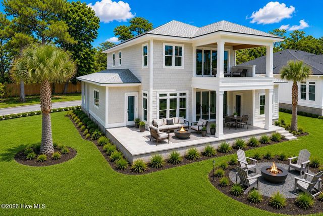 58 E Wayfinder Lane, Hampstead, NC 28443