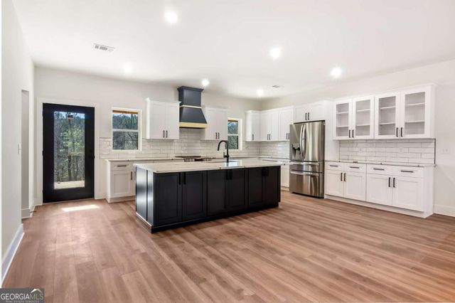 233 Old Post Trail, Talking Rock, GA 30175