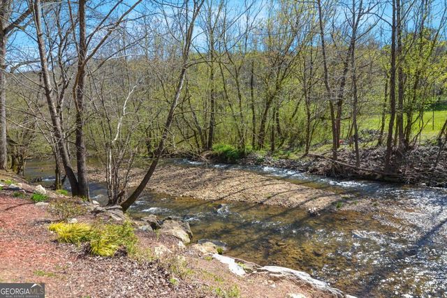 233 Old Post Trail, Talking Rock, GA 30175