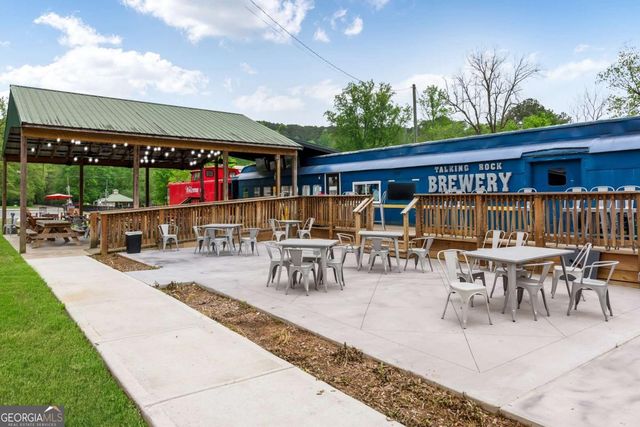 233 Old Post Trail, Talking Rock, GA 30175