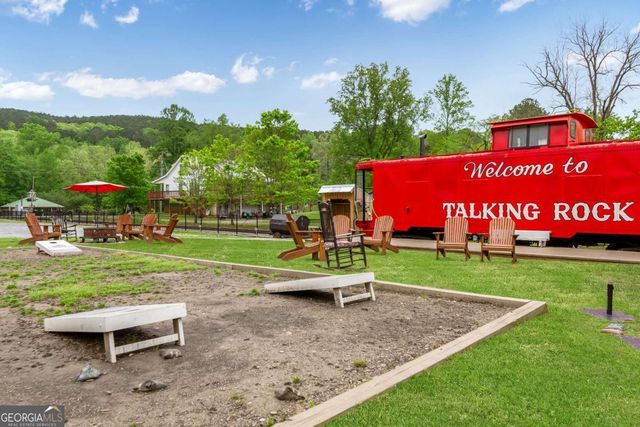 233 Old Post Trail, Talking Rock, GA 30175