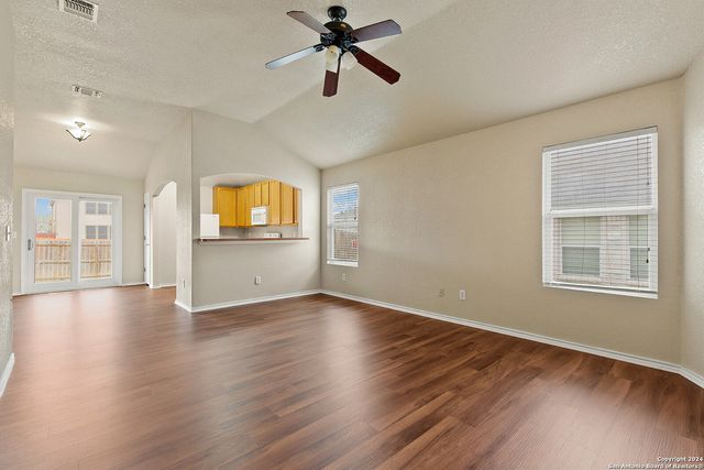 9711 COPPER ROCK, Converse, TX 78109