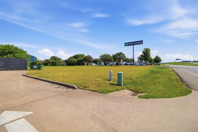 150 S J Elmer Weaver Freeway, Cedar Hill, TX 75104