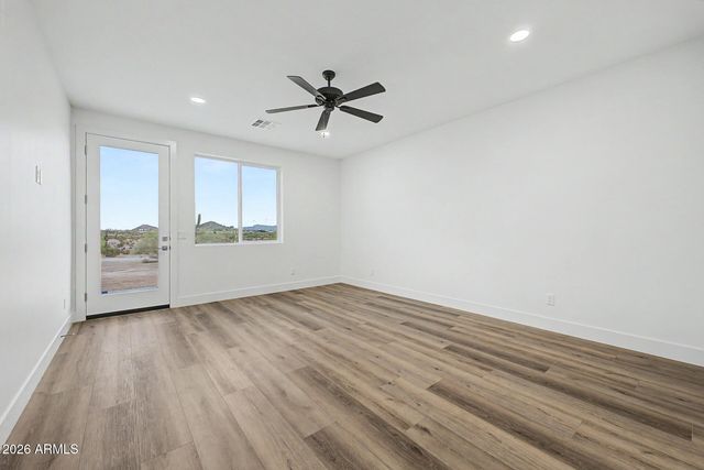 1868 W BROOKE Lane, San Tan Valley, AZ 85144