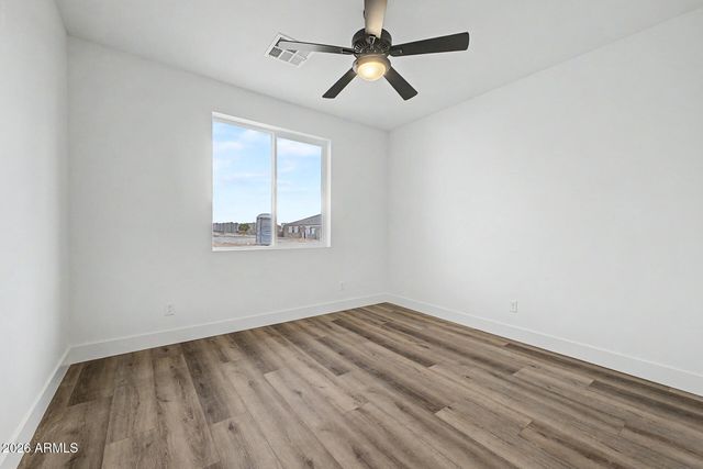 1868 W BROOKE Lane, San Tan Valley, AZ 85144