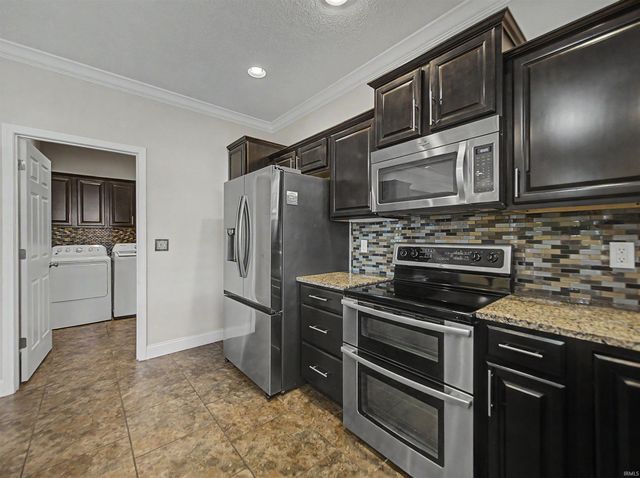 15508 Shakespeare Drive, Evansville, IN 47725